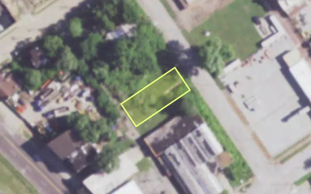 Aerial view of 5223 BULWER AV — vacant lot, St. Louis with approximate parcel outline