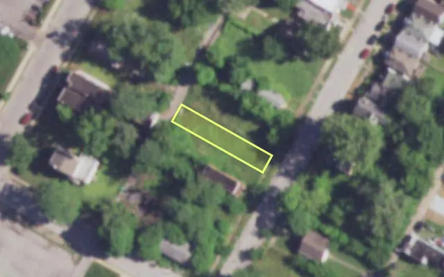 Aerial view of 2517 BELLE GLADE AV — vacant lot, St. Louis with approximate parcel outline