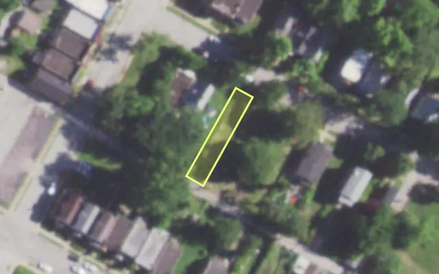 Aerial view of 5336 LABADIE AV — vacant lot, St. Louis with approximate parcel outline