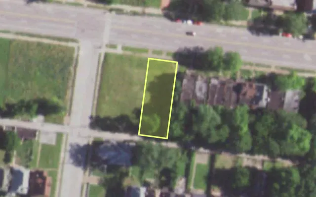 Aerial view of 5184 PAGE BLVD — vacant lot, St. Louis with approximate parcel outline