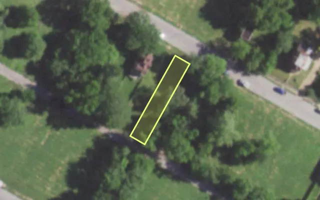 Aerial view of 5650 LOTUS AV — vacant lot, St. Louis with approximate parcel outline