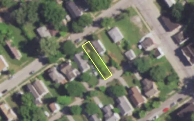Aerial view of 4962 BEACON AV — vacant lot, St. Louis with approximate parcel outline