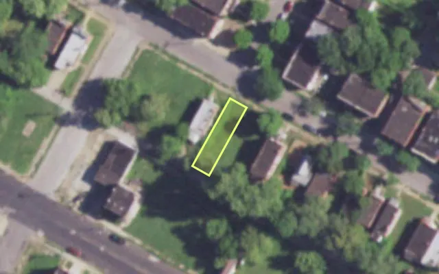 Aerial view of 4268 W PENROSE ST — vacant lot, St. Louis with approximate parcel outline