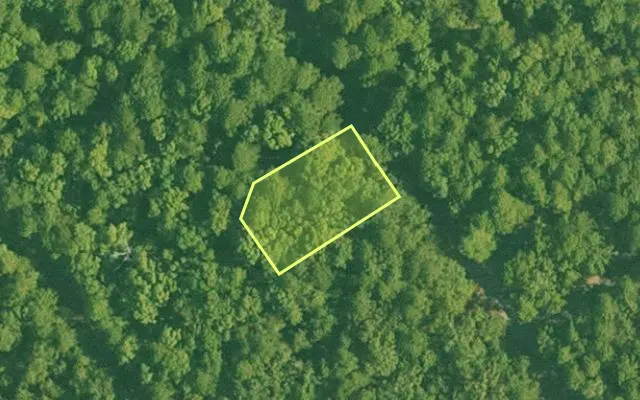 Aerial view of SALINE County parcel 672-00155-000 — Arkansas post-auction with approximate parcel outline