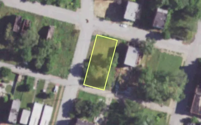 Aerial view of 1520 PALM ST — vacant lot, St. Louis with approximate parcel outline