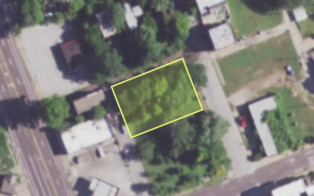 Aerial view of 2811 BLAIR AV — vacant lot, St. Louis with approximate parcel outline