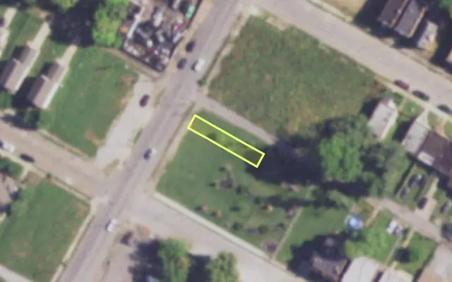 Aerial view of 2510 N VANDEVENTER AV — vacant lot, St. Louis with approximate parcel outline