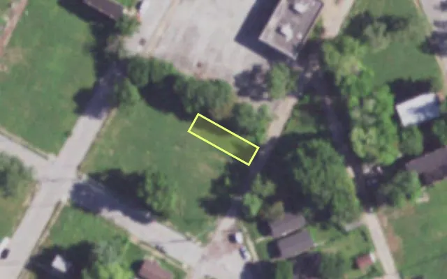 Aerial view of 4211 GLASGOW AV — vacant lot, St. Louis with approximate parcel outline