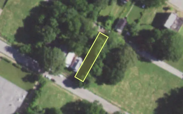 Aerial view of 5715 LOTUS AV — vacant lot, St. Louis with approximate parcel outline