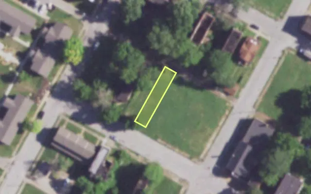 Aerial view of 3013 H KOSSUTH AV — vacant lot, St. Louis with approximate parcel outline