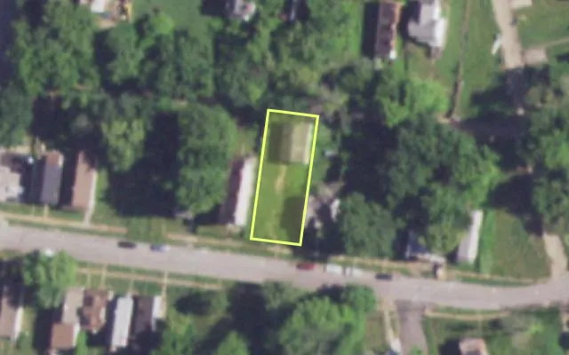 Aerial view of 1043 GARTH AV — vacant lot, St. Louis with approximate parcel outline