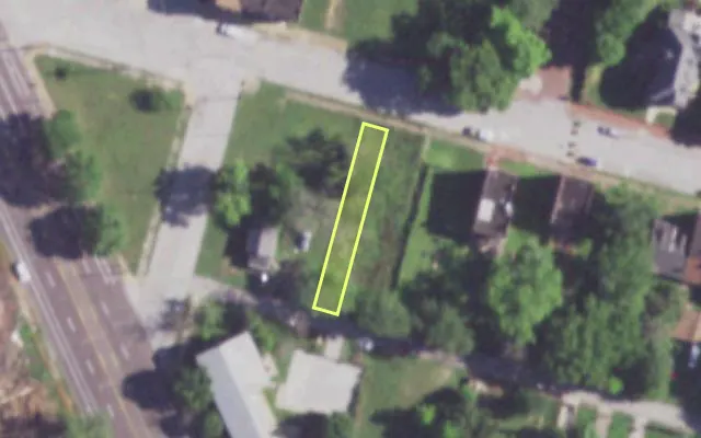 Aerial view of 1940 HEBERT ST — vacant lot, St. Louis with approximate parcel outline
