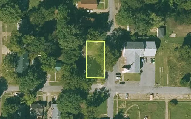 Aerial view of PHILLIPS County parcel 703-03529-000 — Arkansas post-auction with approximate parcel outline