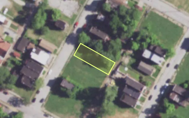 Aerial view of 4144 PECK ST — vacant lot, St. Louis with approximate parcel outline