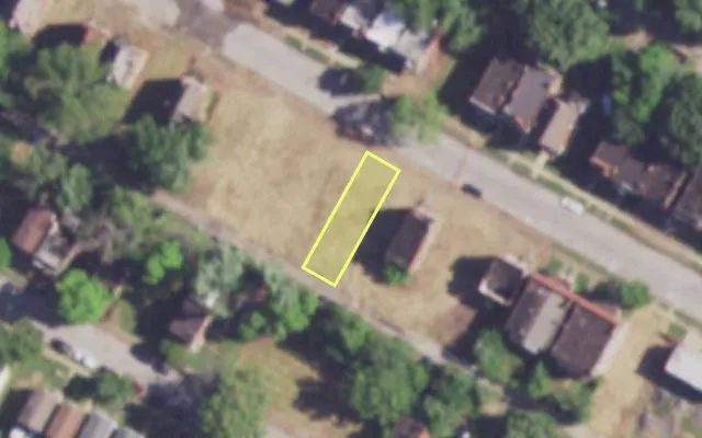Aerial view of 3934 MAFFITT AV — vacant lot, St. Louis with approximate parcel outline