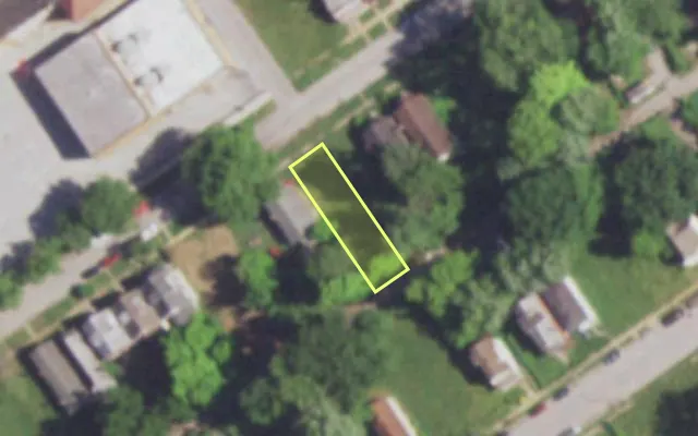 Aerial view of 5034 ALCOTT AV — vacant lot, St. Louis with approximate parcel outline