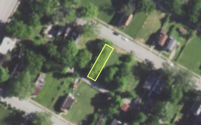 Aerial view of 5736 HIGHLAND AV — vacant lot, St. Louis with approximate parcel outline