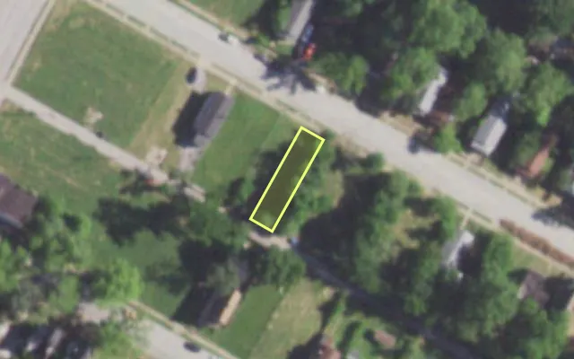Aerial view of 5736 KENNERLY AV — vacant lot, St. Louis with approximate parcel outline