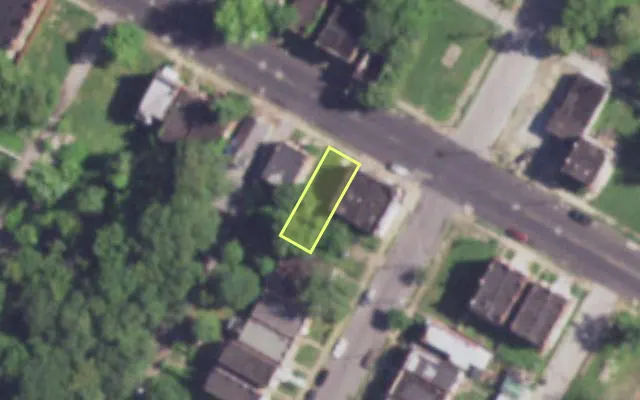 Aerial view of 4306 LEE AV — vacant lot, St. Louis with approximate parcel outline