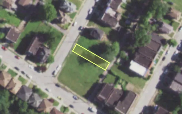 Aerial view of 1210 SHAWMUT PL — vacant lot, St. Louis with approximate parcel outline