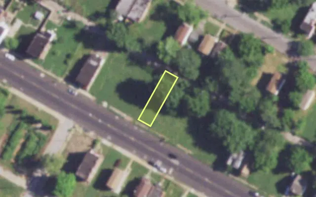 Aerial view of 4153 W LEE AV — vacant lot, St. Louis with approximate parcel outline
