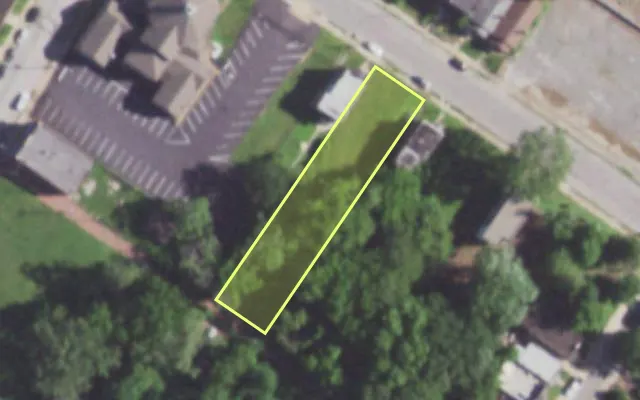 Aerial view of 5964 WELLS AV — vacant lot, St. Louis with approximate parcel outline