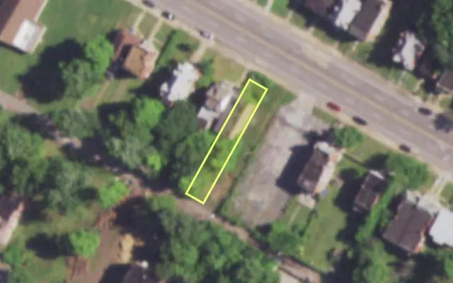 Aerial view of 4232 W PAGE BLVD — vacant lot, St. Louis with approximate parcel outline