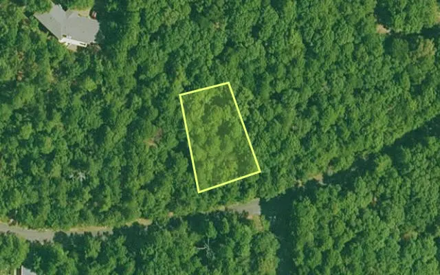 Aerial view of GARLAND County parcel 66068 — Arkansas post-auction with approximate parcel outline