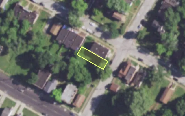 Aerial view of 4169 CLAY AV — vacant lot, St. Louis with approximate parcel outline