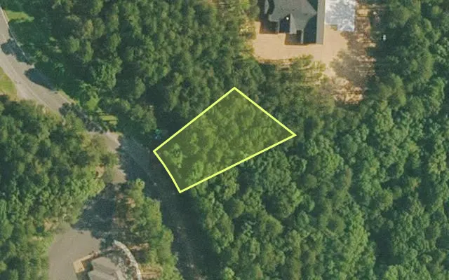 Aerial view of VAN BUREN County parcel 4400-22005-0000 — Arkansas post-auction with approximate parcel outline