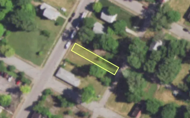 Aerial view of 2410 N TAYLOR AV — vacant lot, St. Louis with approximate parcel outline