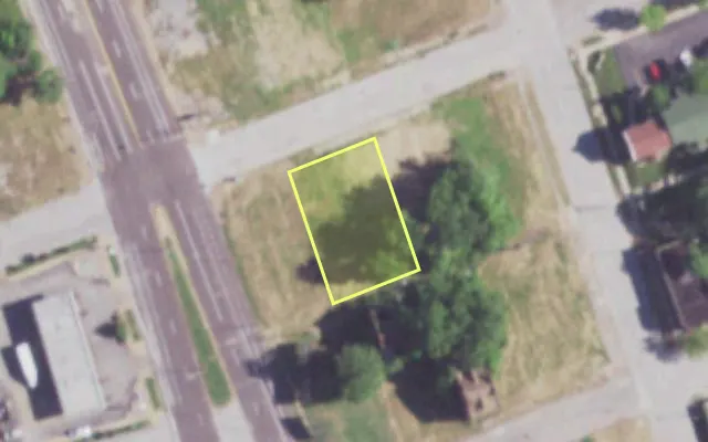 Aerial view of 1446 MADISON ST — vacant lot, St. Louis with approximate parcel outline