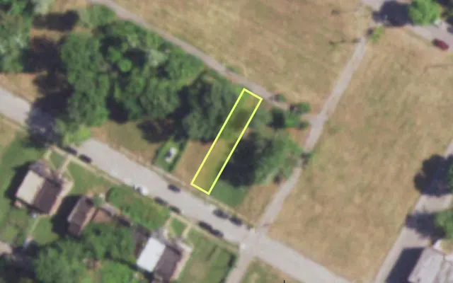 Aerial view of 4523 COTTAGE AV — vacant lot, St. Louis with approximate parcel outline