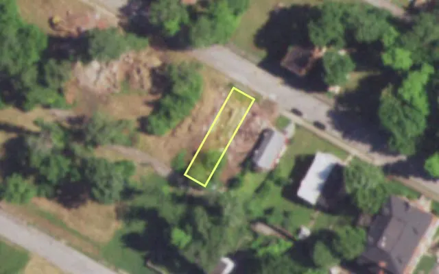 Aerial view of 4546 NORTH MARKET ST — vacant lot, St. Louis with approximate parcel outline