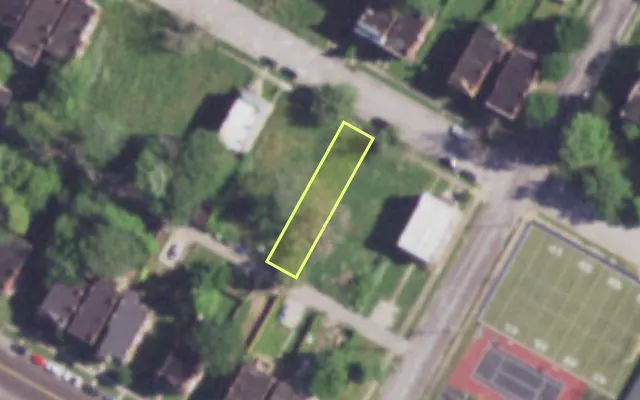 Aerial view of 3812 LABADIE AV — vacant lot, St. Louis with approximate parcel outline