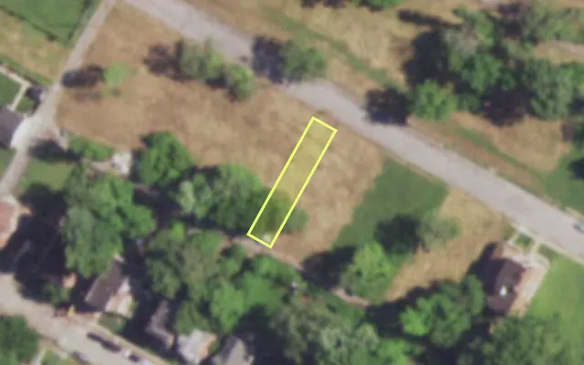 Aerial view of 4574 GARFIELD AV — vacant lot, St. Louis with approximate parcel outline