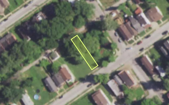 Aerial view of 5473 BEACON AV — vacant lot, St. Louis with approximate parcel outline