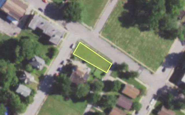 Aerial view of 1444 SHAWMUT PL — vacant lot, St. Louis with approximate parcel outline