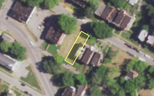 Aerial view of 4846 LABADIE AV — vacant lot, St. Louis with approximate parcel outline