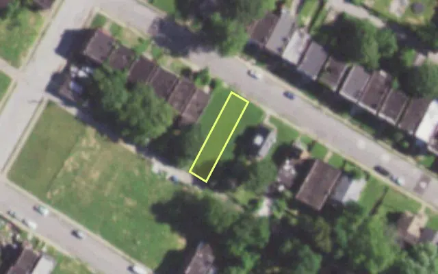 Aerial view of 5878 LOTUS AV — vacant lot, St. Louis with approximate parcel outline