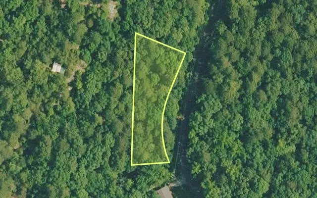 Aerial view of VAN BUREN County parcel 4400-01001-0000 — Arkansas post-auction with approximate parcel outline