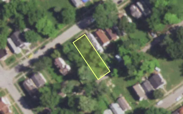 Aerial view of 4924 PLOVER AV — vacant lot, St. Louis with approximate parcel outline