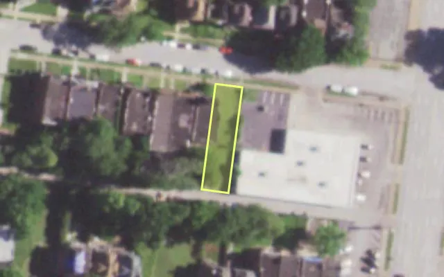 Aerial view of 5022 MAPLE AV — vacant lot, St. Louis with approximate parcel outline