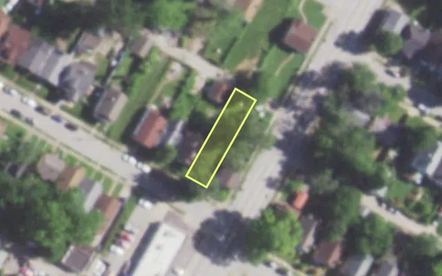Aerial view of 6305 LAURA AV — vacant lot, St. Louis with approximate parcel outline