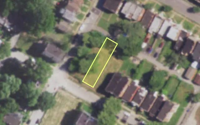 Aerial view of 5055 TERRY AV — vacant lot, St. Louis with approximate parcel outline