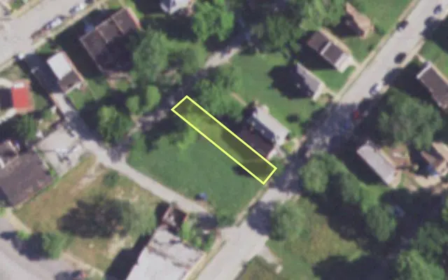 Aerial view of 2161 E WARNE AV — vacant lot, St. Louis with approximate parcel outline