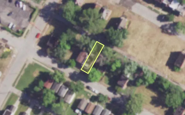 Aerial view of 3953 KENNERLY AV — vacant lot, St. Louis with approximate parcel outline