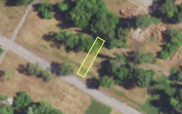 Aerial view of 4573 GARFIELD AV — vacant lot, St. Louis with approximate parcel outline