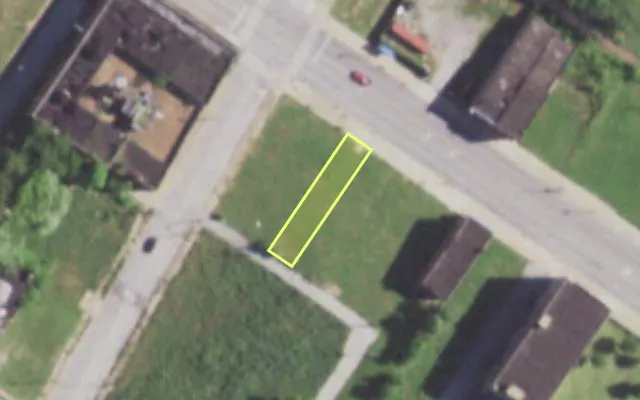 Aerial view of 5986 DR MARTIN LUTHER KING DR — vacant lot, St. Louis with approximate parcel outline