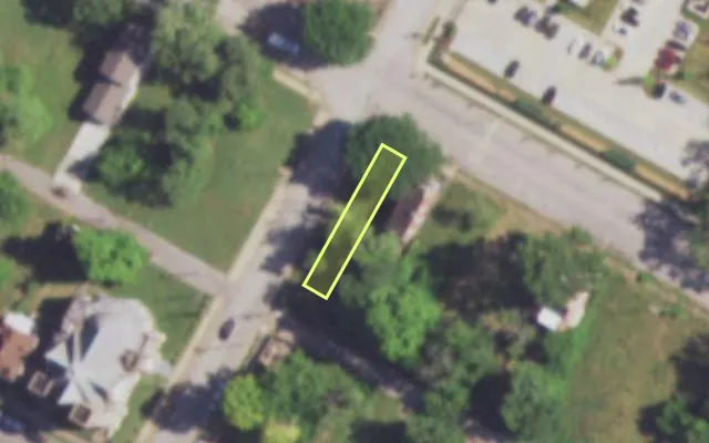 Aerial view of 4266 EVANS AV — vacant lot, St. Louis with approximate parcel outline